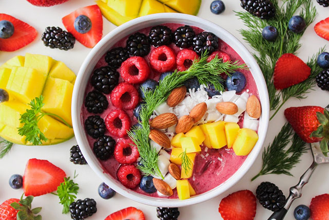 Berry Acai Smoothie Bowl